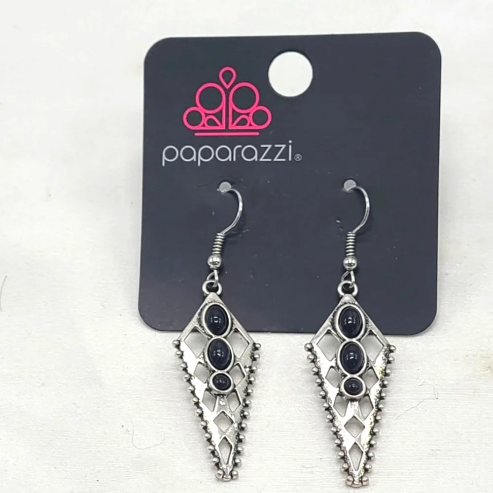 Paparazzi Black Territory Tierra Earrings NWT